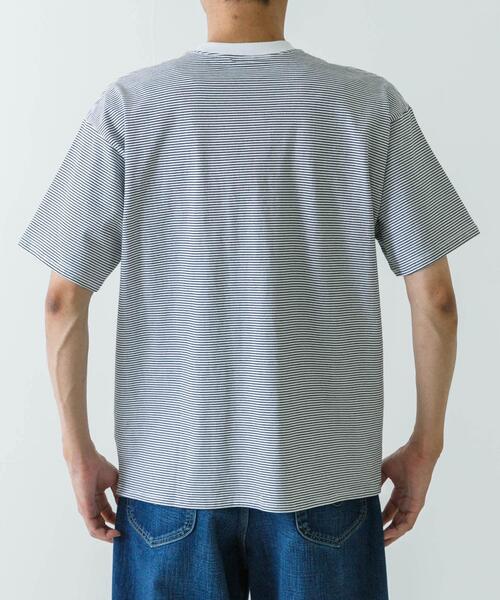 Russell Athletic(ラッセルアスレティック)の「『別注』RUSSELL ATHLETIC×UR BORDER SHORT-SLEEVE TEE(Tシャツ/カットソー・メンズ・ホワイト/ネイビー/ブラック・MEDIUM/LARGE)」の6枚目の写真