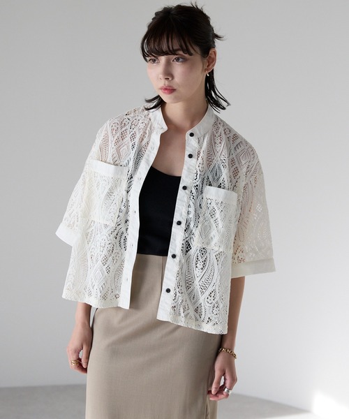 SOTT(ソット)の「Cropped lace shirt バンドカラークロップドレースシャツ(シャツ/ブラウス・レディース・ブラック/オフホワイト・FREE)」の21枚目の写真
