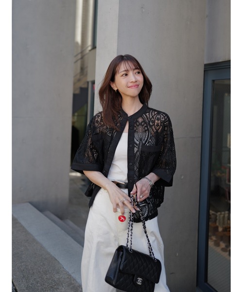 SOTT(ソット)の「Cropped lace shirt バンドカラークロップドレースシャツ(シャツ/ブラウス・レディース・ブラック/オフホワイト・FREE)」の22枚目の写真