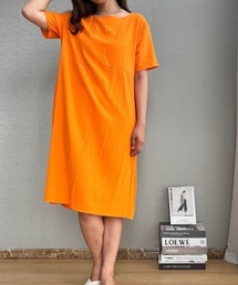 一枚で夏服が可愛くなるミモレ丈リゾートワンピース