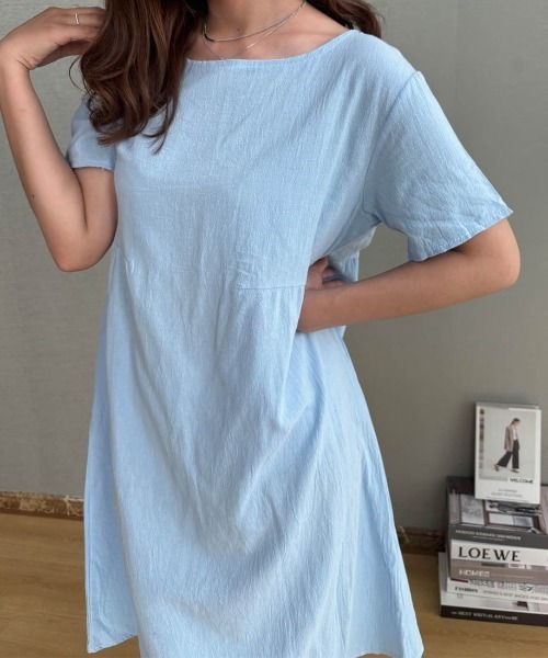 maison de LATIR(メゾンドラティール)の「一枚で夏服が可愛くなるミモレ丈リゾートワンピース(ワンピース・レディース・ホワイト/ブラック/ネイビー/パープル/レッド/グリーン/ブルー/オレンジ・ONESIZE)」の14枚目の写真