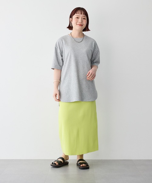 anyfee（エニフィー）の「【anyfee/プラスサイズ】裾ラウンド半袖Tシャツ（吸水速乾・UV対策・接触冷感）（Tシャツ/カットソー・レディース・チャコール/ブラック/杢グレー/ホワイト・4L/3L/LL/5L）」の12枚目の写真