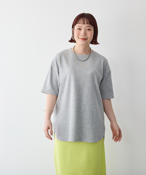 anyfee（エニフィー）の「【anyfee/プラスサイズ】裾ラウンド半袖Tシャツ（吸水速乾・UV対策・接触冷感）（Tシャツ/カットソー・レディース・チャコール/ブラック/杢グレー/ホワイト・4L/3L/LL/5L）」の15枚目の写真