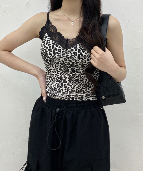 lilful(リルフル)の「【カップ付き】レオパード柄 レースキャミソール(キャミソール・レディース・ブラウン/グレー/ホワイト/ベージュ・F)」の8枚目の写真