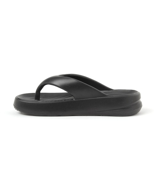 LAKOLE（ラコレ）の「EVAぷっくりトングサンダル / 324155（サンダル・レディース・ブラック/アイボリー・SMALL/MEDIUM/LARGE）」の4枚目の写真