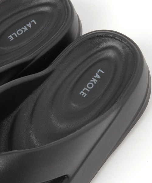 LAKOLE（ラコレ）の「EVAぷっくりトングサンダル / 324155（サンダル・レディース・ブラック/アイボリー・SMALL/MEDIUM/LARGE）」の9枚目の写真