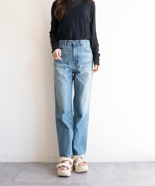 Fabby fabby(ファビィーファビィー)の「シャーリング2ベルト厚底サンダル(サンダル・レディース・オフホワイト/ブラック・MEDIUM/LARGE)」の7枚目の写真