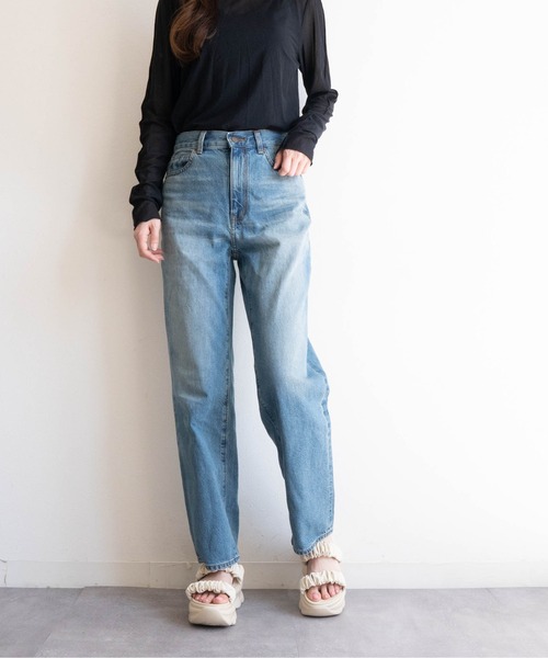 Fabby fabby(ファビィーファビィー)の「シャーリング2ベルト厚底サンダル(サンダル・レディース・オフホワイト/ブラック・MEDIUM/LARGE)」の5枚目の写真