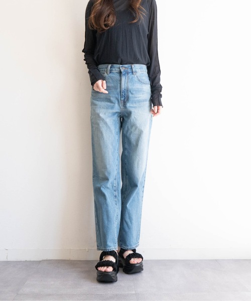 Fabby fabby(ファビィーファビィー)の「シャーリング2ベルト厚底サンダル(サンダル・レディース・オフホワイト/ブラック・MEDIUM/LARGE)」の19枚目の写真
