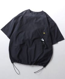 Mark Gonzales（マーク・ゴンザレス）の「MARK GONZALES ARTWORK COLLECTION マークゴンザレス 別注 ワンポイント刺繍 ドローコード ビッグシルエット 半袖Tシャツ（Tシャツ/カットソー）」