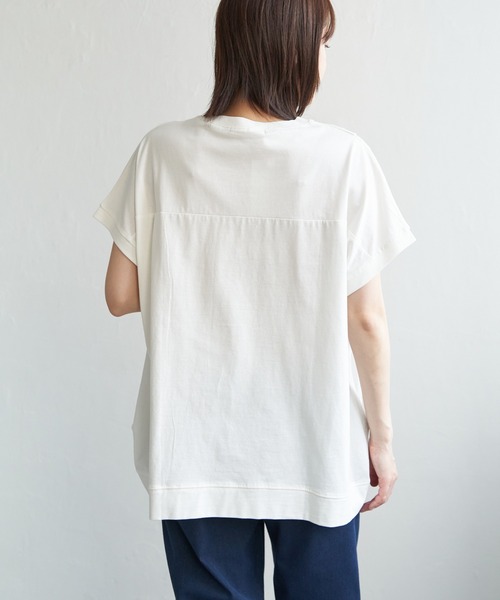 ikka(イッカ)の「【親子コーデ】ロゴフォトプリントチュニックT(Tシャツ/カットソー・レディース・ベージュ/ブラック/オフホワイト/モカ・S/L/M)」の17枚目の写真