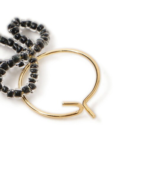 ROPE' PICNIC(ロペピクニック)の「ビーズリボンフープピアス(ピアス(両耳用)・レディース・ホワイト/ブラック・FREE)」の6枚目の写真