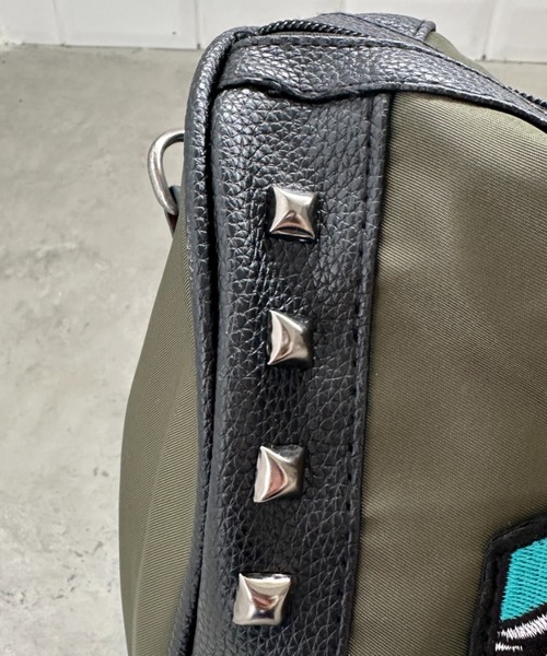 wears（ウェアーズ）の「【大容量】ワッペンスタッズデザインボストンバッグ トラベルバッグ（ボストンバッグ・レディース・ブラック/カーキ・FREE）」の21枚目の写真