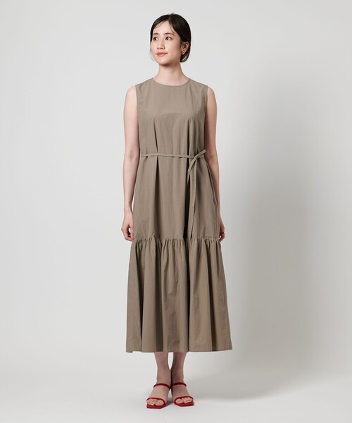 UNITED ARROWS（ユナイテッドアローズ）の「ティアード マキシ ワンピース（ワンピース・レディース・モカ/ロイヤルブルー/ブラック・36/38）」の7枚目の写真