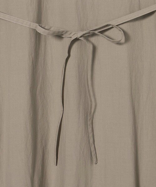 UNITED ARROWS（ユナイテッドアローズ）の「ティアード マキシ ワンピース（ワンピース・レディース・モカ/ロイヤルブルー/ブラック・36/38）」の19枚目の写真