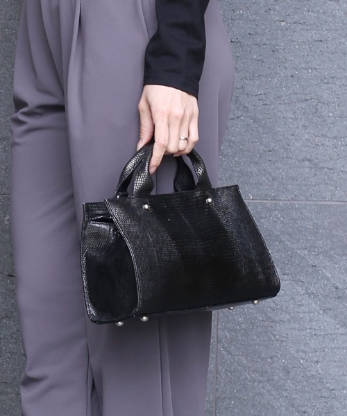 ★未使用級★ JRA認定 アザラシ本革 ハンドバッグ 鍵付き 高級感漂う逸品♪ ☆未使用級☆ JRA認定 アザラシ本革 ハンドバッグ 鍵付き 高級感漂う