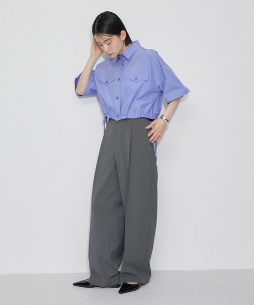 ADAM ET ROPE'(アダムエロペ)の「【逸品】・【サステナブル】クロップドギャザリングシャツ(シャツ/ブラウス・レディース・ホワイト/ブラック/ブルー系その他6・FREE)」の14枚目の写真