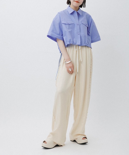 売り出し割引 新品 ADAM ET ROPÉ FEMME クロップドギャザリングシャツ 