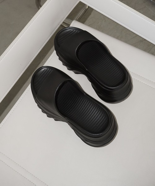 chuclla（チュクラ）の「ウェーブソール 厚底サンダル chs25s009（サンダル・レディース・サンドベージュ/ブラック・L/M/S）」の19枚目の写真