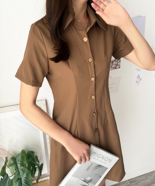 Dewlily(デューリリー)の「一枚でコーデが完成!アウターを合わせても可愛い◎半袖ミニシャツワンピース(ワンピース・レディース・ブラウン/ホワイト/ベージュ/ブラック・S/M)」の3枚目の写真