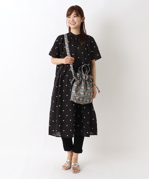 one'sterrace(ワンズテラス)の「ブロックプリント 巾着2WAYバッグ(トートバッグ・レディース・ブルー系その他7/グリーン系その他6/イエロー系8・99)」の16枚目の写真