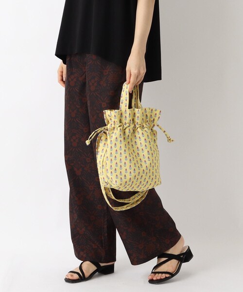 one'sterrace(ワンズテラス)の「ブロックプリント 巾着2WAYバッグ(トートバッグ・レディース・ブルー系その他7/グリーン系その他6/イエロー系8・99)」の19枚目の写真
