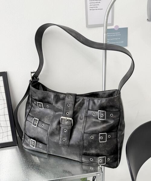 WEGO（ウィゴー）の「WEGO/ベルトデザインBIGショルダー（ショルダーバッグ・レディース・ブラウン/ブラック・FREE）」の5枚目の写真