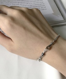 Forcement（フォースメント）の「上品なロゴトップスクエアラインブレスレット（ブレスレット）」