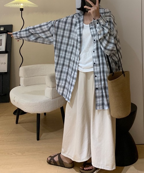 Lace Ladies(レースレディース)の「チェック柄 オーバーサイズ 長袖 ロング シャツ(シャツ/ブラウス・レディース・ホワイト/ブラック/モカ・FREE)」の6枚目の写真