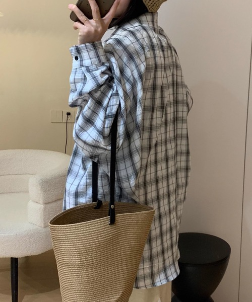 Lace Ladies(レースレディース)の「チェック柄 オーバーサイズ 長袖 ロング シャツ(シャツ/ブラウス・レディース・ホワイト/ブラック/モカ・FREE)」の8枚目の写真