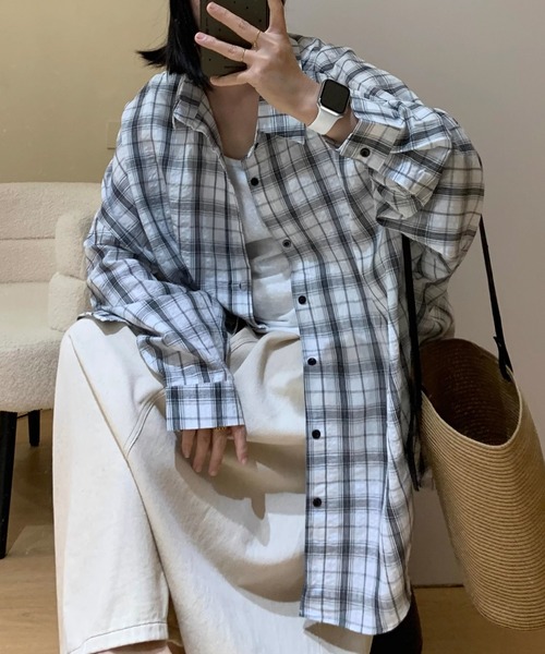Lace Ladies(レースレディース)の「チェック柄 オーバーサイズ 長袖 ロング シャツ(シャツ/ブラウス・レディース・ホワイト/ブラック/モカ・FREE)」の9枚目の写真