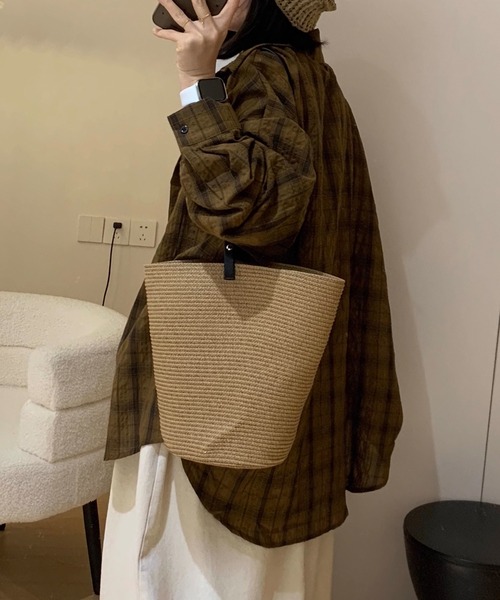 Lace Ladies(レースレディース)の「チェック柄 オーバーサイズ 長袖 ロング シャツ(シャツ/ブラウス・レディース・ホワイト/ブラック/モカ・FREE)」の12枚目の写真