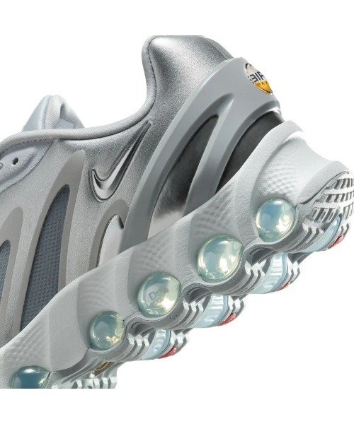NIKE(ナイキ)の「NIKE Wmns Air Max Dn8(ナイキ ウィメンズ エア マックス DN8)(スニーカー・レディース・ブラック系/グレー系/ホワイト系・23cm/23.5cm/24cm/24.5cm/25cm)」の19枚目の写真