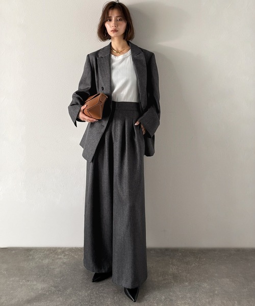 Classical Evon(クラシカルエヴォン)の「【Classical Evon】オンもオフも、品よくモードに。ヘリンボーン2タックスラックスパンツ(セットアップ可)(スラックス・レディース・チャコール/グレー・X-LARGE/SMALL/MEDIUM/LARGE)」の21枚目の写真