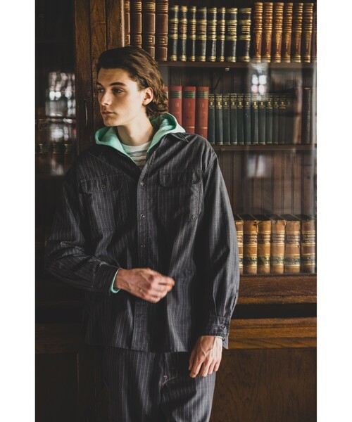 BEAMS PLUS(ビームスプラス)の「ユニフォーム サージ ピンストライプ ペインターパンツ(その他パンツ・メンズ・カーキ/グレー・S/XL/L/M)」の5枚目の写真