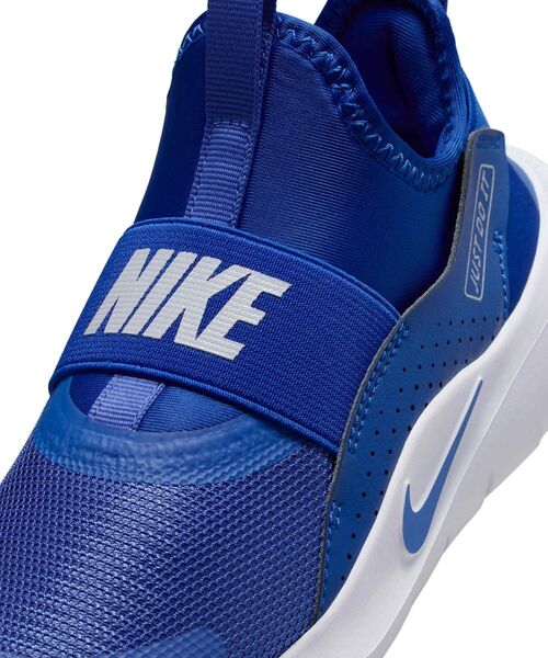 NIKE(ナイキ)の「ナイキ フレックス ランナー4 リトルキッズシューズ / Nike Flex Runner 4 Little Kids' Shoes IF2894-402 Comet Blue(スニーカー・キッズ・ブルー系その他・21/22/16.5/17/17.5/18/18.5/19/19.5/20/20.5/21.5)」の7枚目の写真