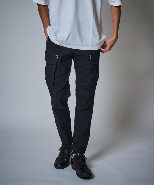 TETE HOMME（テットオム）の「【WEB限定】 STRETCH CARGO PANTS / ストレッチカーゴパンツ（カーゴパンツ・メンズ・ブラック/カーキ/カーキオリーブ・MEDIUM/LARGE/X-LARGE）」の2枚目の写真