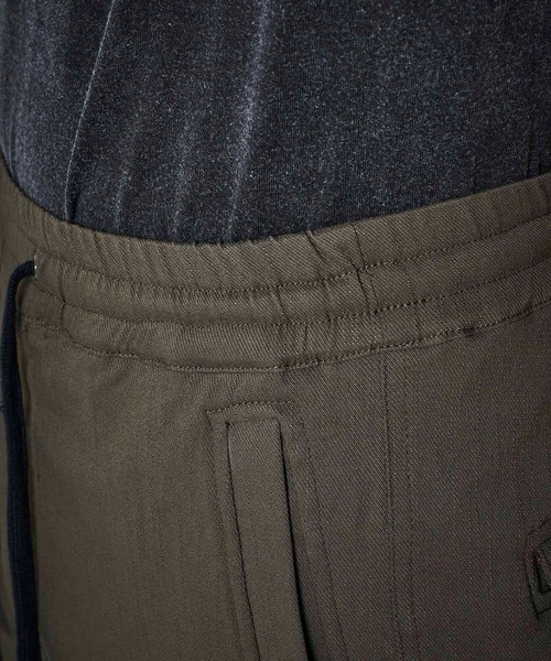 TETE HOMME（テットオム）の「【WEB限定】 STRETCH CARGO PANTS / ストレッチカーゴパンツ（カーゴパンツ・メンズ・ブラック/カーキ/カーキオリーブ・MEDIUM/LARGE/X-LARGE）」の18枚目の写真