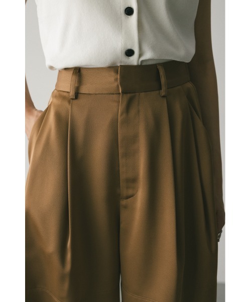 STYLEMIXER（スタイルミキサー）の「サテンハーフパンツ（その他パンツ・レディース・キャメル/ブラック/アイボリー・SMALL/MEDIUM）」の11枚目の写真