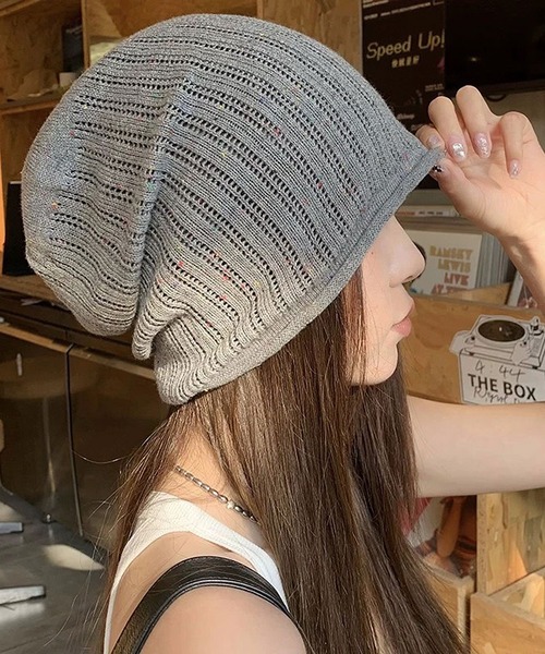 BARELY BLUE（ベアリーブルー）の「【 BARELY BLUE / ベアリーブルー 】 スロームード ニットビーニー（ショルダーバッグ・レディース・アイボリー/グレー/ブラウン/ダークグレー・FREE）」の11枚目の写真