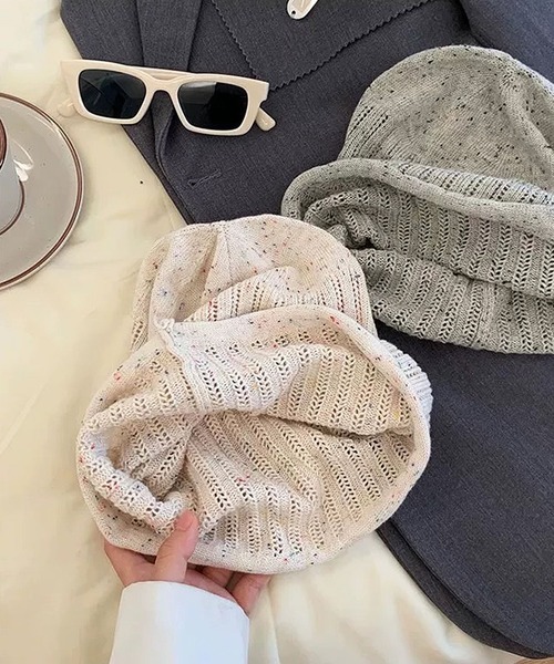 BARELY BLUE（ベアリーブルー）の「【 BARELY BLUE / ベアリーブルー 】 スロームード ニットビーニー（ショルダーバッグ・レディース・アイボリー/グレー/ブラウン/ダークグレー・FREE）」の6枚目の写真