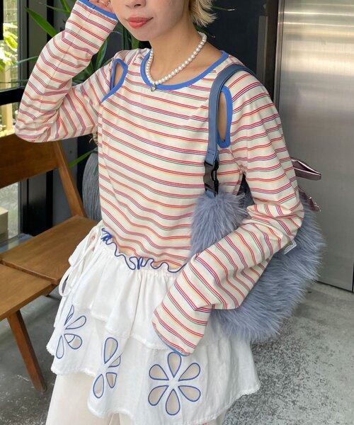 HELLO.SANFRANCISCO(ハローサンフランシスコ)の「【HELLO.SANFRANCISCO/ハローサンフランシスコ】カットアウトマルチボーダーTEE(Tシャツ/カットソー・レディース・ブラウン/オフホワイト/グレー・ONE SIZE)」の4枚目の写真