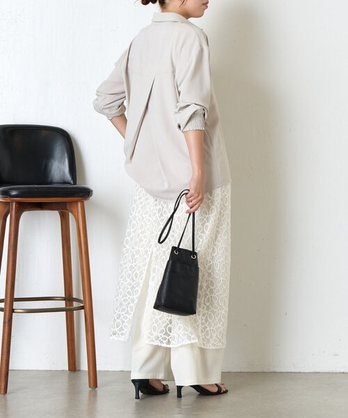 Jena espace merveilleux（ジェナ　エスパスメルヴェイユ）の「サテン切替レースキャミワンピース（ワンピース・レディース・ブラック/オフホワイト・FREE）」の7枚目の写真