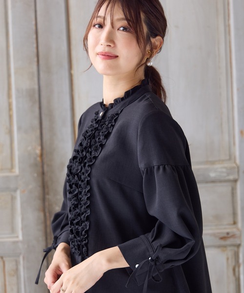 Rose Tiara（ローズティアラ）の「【接触冷感/イージーケア/手洗いOK】フリルブラウス（シャツ/ブラウス・レディース・オフホワイト/オレンジ/ブラック・46/42/38）」の15枚目の写真