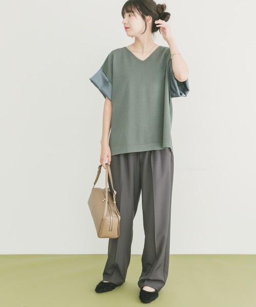 ITEMS URBANRESEARCH(アイテムズ アーバンリサーチ)の「Vネックドッキングニット(ニット/セーター・レディース・ブラック/グリーン/モカ・FREE)」の5枚目の写真