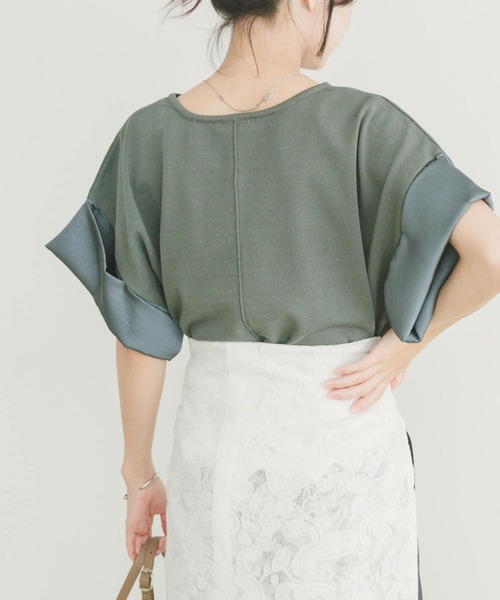 ITEMS URBANRESEARCH(アイテムズ アーバンリサーチ)の「Vネックドッキングニット(ニット/セーター・レディース・ブラック/グリーン/モカ・FREE)」の8枚目の写真