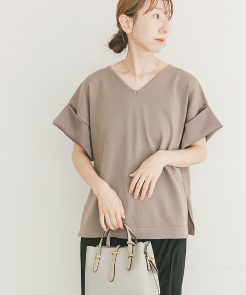 ITEMS URBANRESEARCH(アイテムズ アーバンリサーチ)の「Vネックドッキングニット(ニット/セーター・レディース・ブラック/グリーン/モカ・FREE)」の15枚目の写真