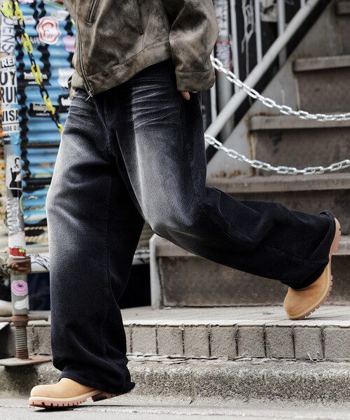 FREAK'S STORE（フリークスストア）の「限定展開 MR HEARTS/ミスターハーツ VINTAGE WASHED CORDUROY WIDE STRAIGHT PANTS（その他パンツ・メンズ・ブラウン/チャコールグレー/ブラック・SMALL/MEDIUM/LARGE）」の2枚目の写真