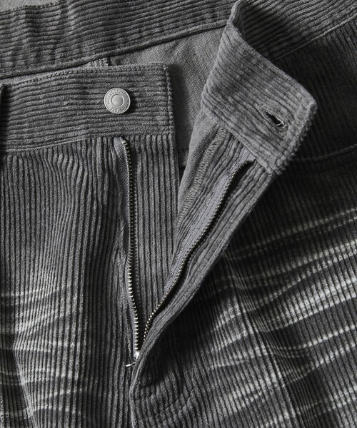 FREAK'S STORE（フリークスストア）の「限定展開 MR HEARTS/ミスターハーツ VINTAGE WASHED CORDUROY WIDE STRAIGHT PANTS（その他パンツ・メンズ・ブラウン/チャコールグレー/ブラック・SMALL/MEDIUM/LARGE）」の7枚目の写真