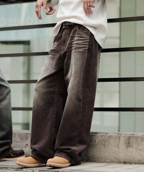 FREAK'S STORE（フリークスストア）の「限定展開 MR HEARTS/ミスターハーツ VINTAGE WASHED CORDUROY WIDE STRAIGHT PANTS（その他パンツ・メンズ・ブラウン/チャコールグレー/ブラック・SMALL/MEDIUM/LARGE）」の19枚目の写真
